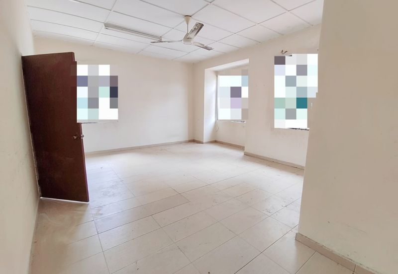 Saujana Damansara 2 Storey Terraced Landed House Corner Unit for Sale