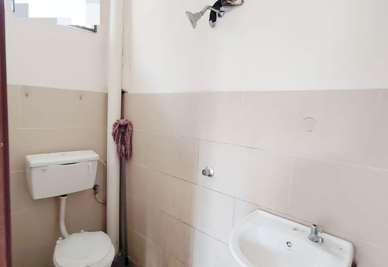 Saujana Damansara 2 Storey Terraced Landed House Corner Unit for Sale