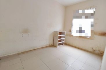 Saujana Damansara 2 Storey Terraced Landed House Corner Unit for Sale