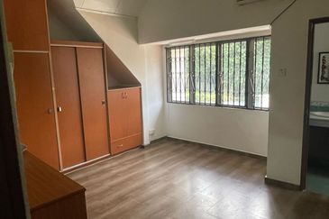 Bandar Menjalara (Desa Seri Mahkota)