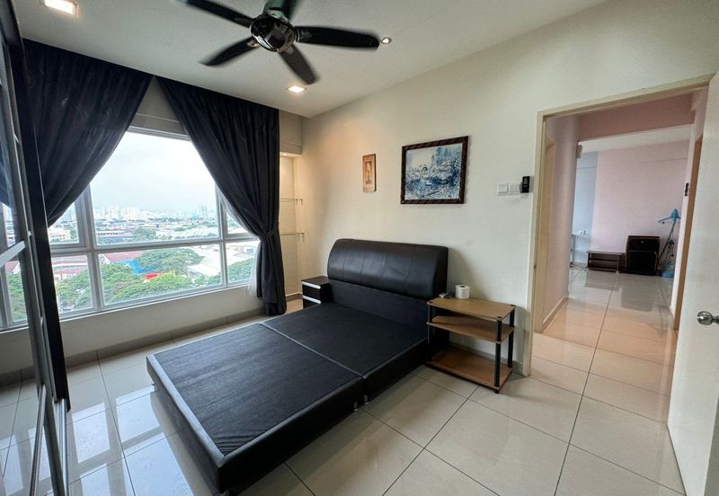 First Residence (Residensi Unggul)