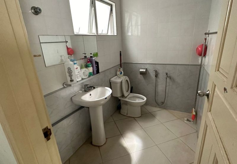 Bandar Sri Damansara SD10 Double Storey Terraced Landed Freehold House for Sale