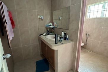 Bandar Sri Damansara SD10 Double Storey Terraced Landed Freehold House for Sale