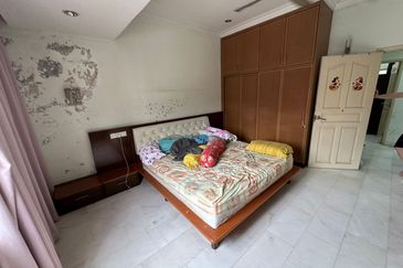 Bandar Sri Damansara SD10 Double Storey Terraced Landed Freehold House for Sale