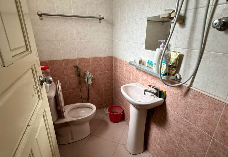 Bandar Sri Damansara SD10 Double Storey Terraced Landed Freehold House for Sale