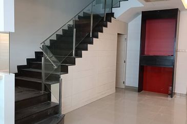 Laman Rimbunan Kepong 3 Storey Terraced House for Sale