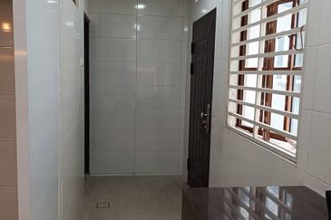Laman Rimbunan Kepong 3 Storey Terraced House for Sale