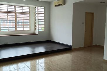 Laman Rimbunan Kepong 3 Storey Terraced House for Sale