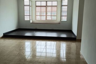 Laman Rimbunan Kepong 3 Storey Terraced House for Sale