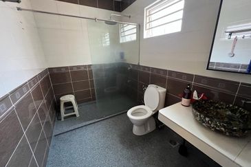 Laman Rimbunan Kepong 2.5 Storey Terraced House for Sale