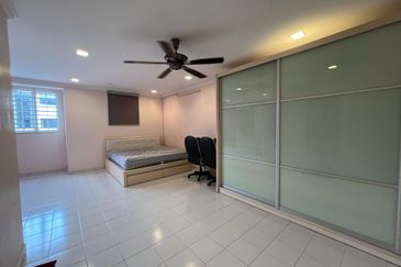 Laman Rimbunan Kepong 2.5 Storey Terraced House for Sale