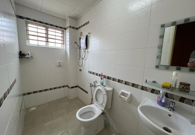 Laman Rimbunan Kepong 2.5 Storey Terraced House for Sale