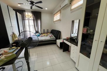 Laman Rimbunan Kepong 2.5 Storey Terraced House for Sale