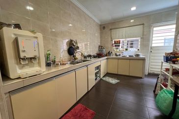 Laman Rimbunan Kepong 2.5 Storey Terraced House for Sale