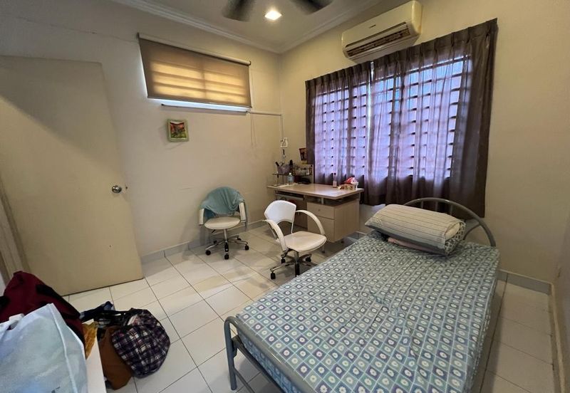 Laman Rimbunan Kepong 2.5 Storey Terraced House for Sale