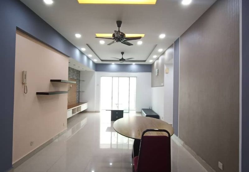 First Residence (Residensi Unggul)