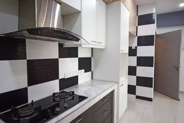 First Residence (Residensi Unggul)