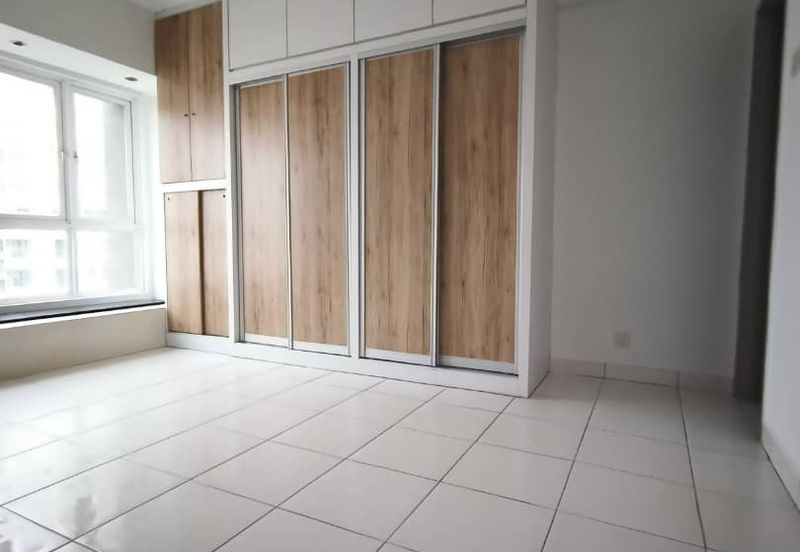 First Residence (Residensi Unggul)