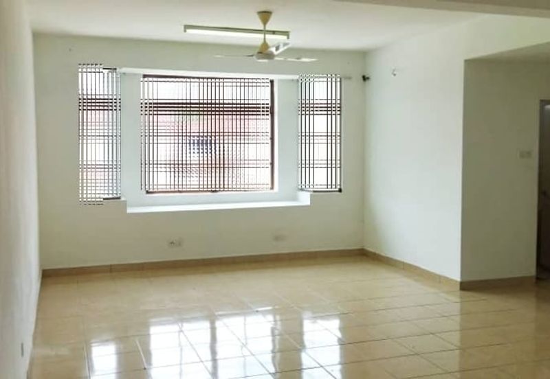 Laman Rimbunan Kepong 3 Storey Terraced House for Sale