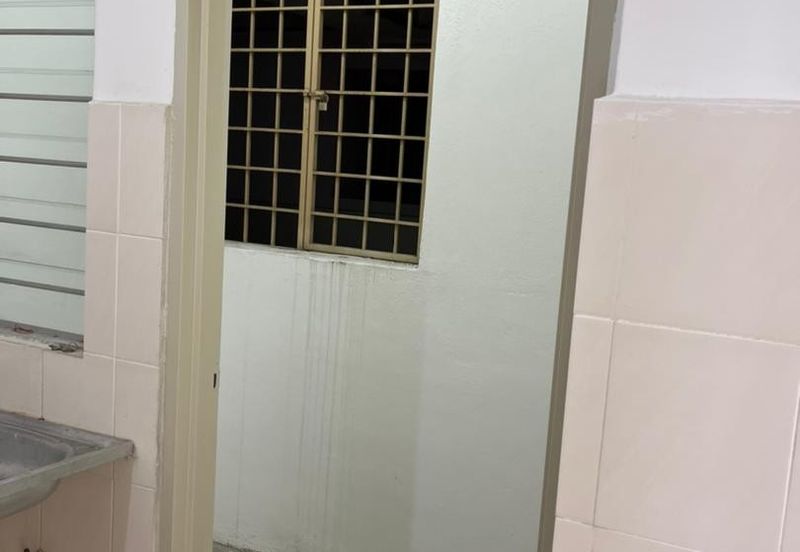 Avelon Tower @ Plaza Medan Putra