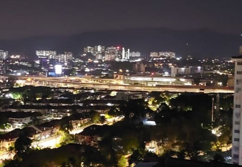 Avelon Tower @ Plaza Medan Putra