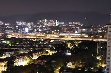 Avelon Tower @ Plaza Medan Putra