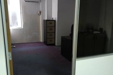 Medan Putra Business Centre