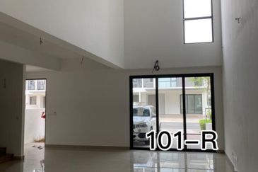 Lucent Residence @ twentyfive.7