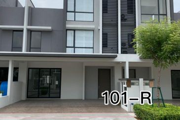 Lucent Residence @ twentyfive.7