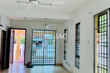 Jalan Makyong, Bandar Bukit Raja