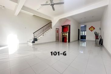 Taman Tepi Sungai ( Taman Teluk Pulai Indah )