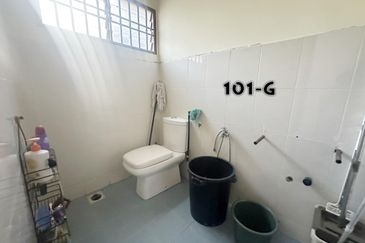 Taman Tepi Sungai ( Taman Teluk Pulai Indah )