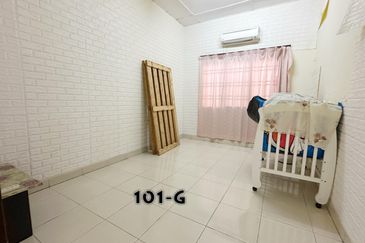 Taman Tepi Sungai ( Taman Teluk Pulai Indah )