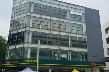 The Trillium @Lake Fields