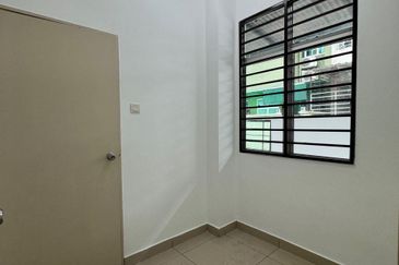 Taman Ehsan Jaya, Pendamaran