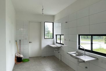 Lucent Residence @ twentyfive.7