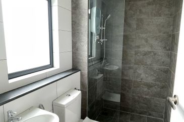 Lucent Residence @ twentyfive.7