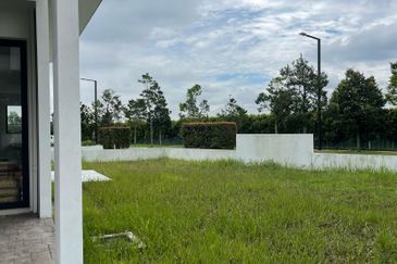 Lucent Residence @ twentyfive.7