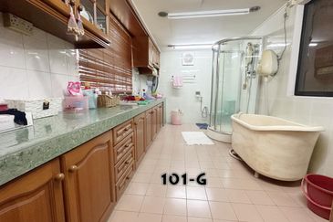 Port Klang (Pelabuhan Klang)