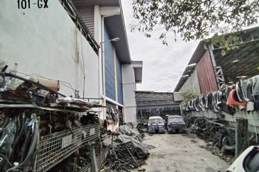 Jalan Bukit Kemuning