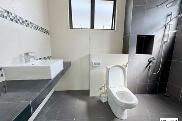 Setia Alam Setia Utama 1