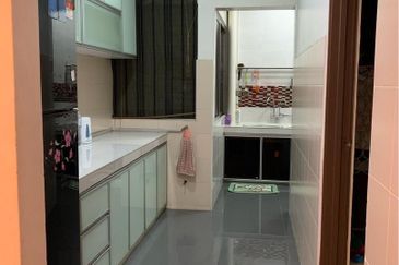 Pangsapuri Akasia, Bandar Botanic