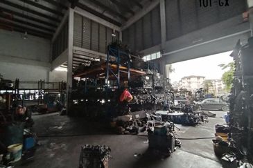 Jalan Bukit Kemuning