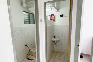 Bandar Bukit Tinggi 1 Shop Apartment