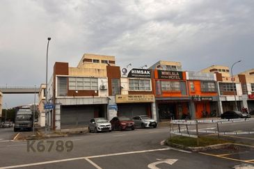 Zapin, Bandar Bukit Raja