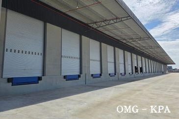 West Port, Pulau Indah