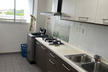 Ujana Executive Apartment