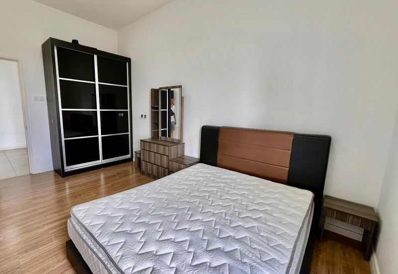 The WaterEdge Residences