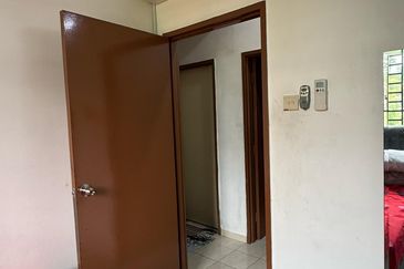 Indah Court Apartment