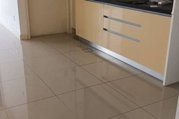 D\'Pristine @ Medini